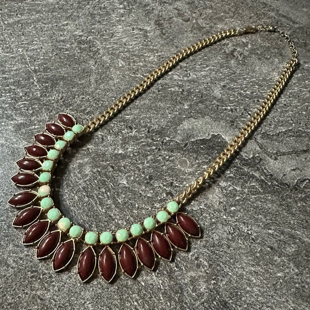 Vintage Gold Chain Necklace with Marquise Cut Stones - Picture 3 of 5